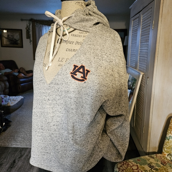 NWOT Victoria Secret Pink Auburn Hoodie Gray Sz Medium - Picture 2 of 6